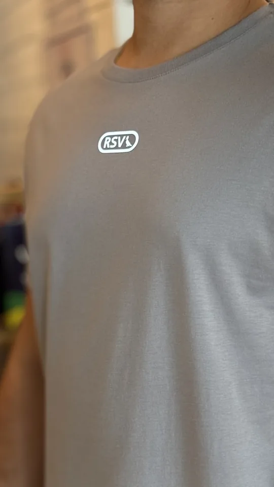 CAMISETA ESTAMPADA BOTTON RSV - foto 5